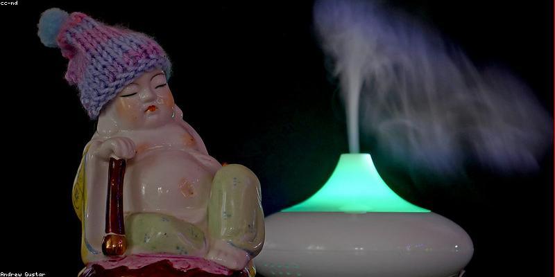 룸 스프레이 vs 디퓨저: 어떤 걸 만들까? (특징 및 선택 가이드)