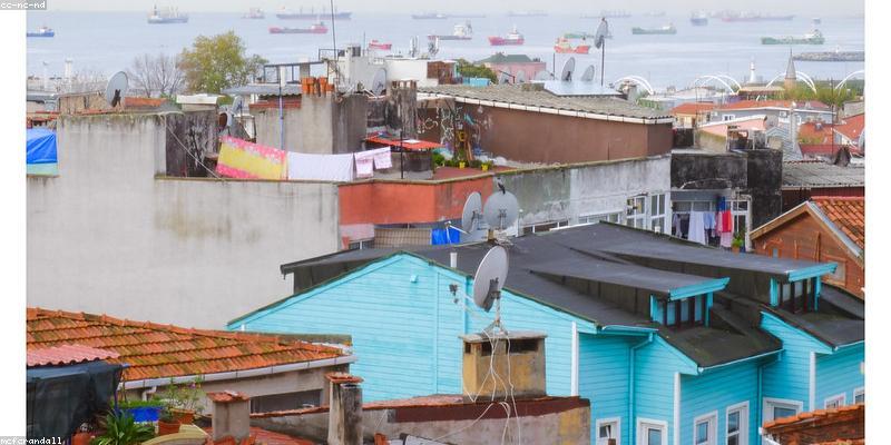 옷 종류별 보관 전 준비 사항: 세탁 및 손질 방법