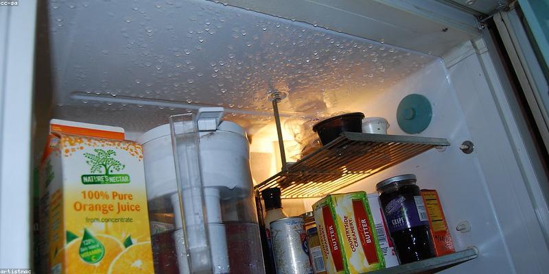 냉장고 정리 전 필수 준비물: 청소 & 점검