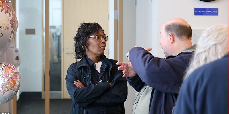 2026년 놓치면 후회! 중장년 재취업 지원 정책 총정리: 50대, 60대를 위한 맞춤형 정부 지원금 & 교육 프로그램 완벽 가이드